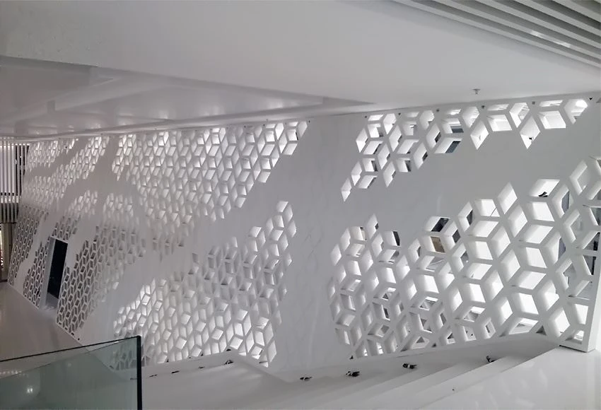 cutting aluminum composite panel
